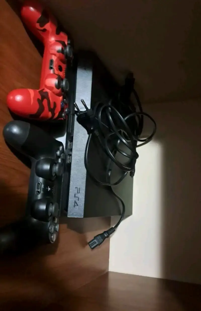 PS4 FAT LIBERADA - 2