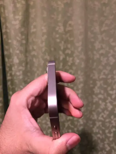 iPhone 13 128gb color rosado batería 100% - miniatura 6
