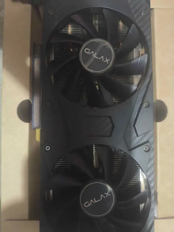 Tarjeta gráfica Galax con doble ventilador - 1