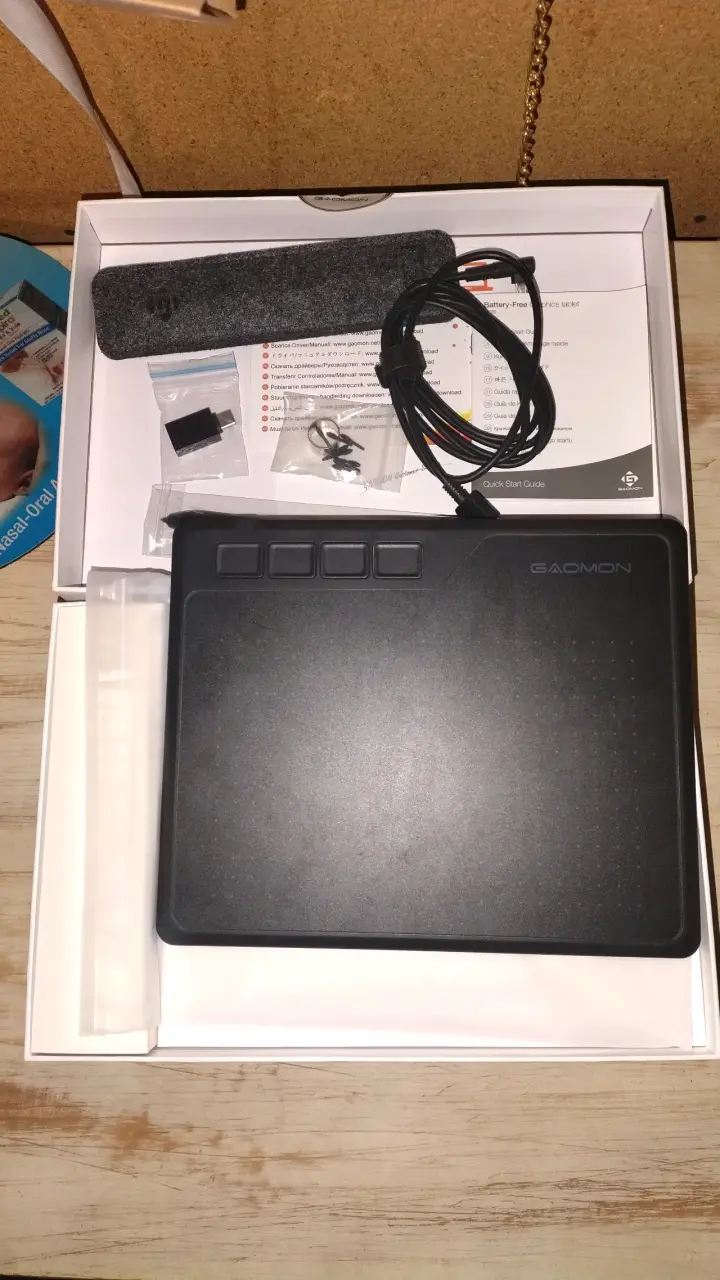 Tableta gráfica Gaomon S620 con accesorios - 1