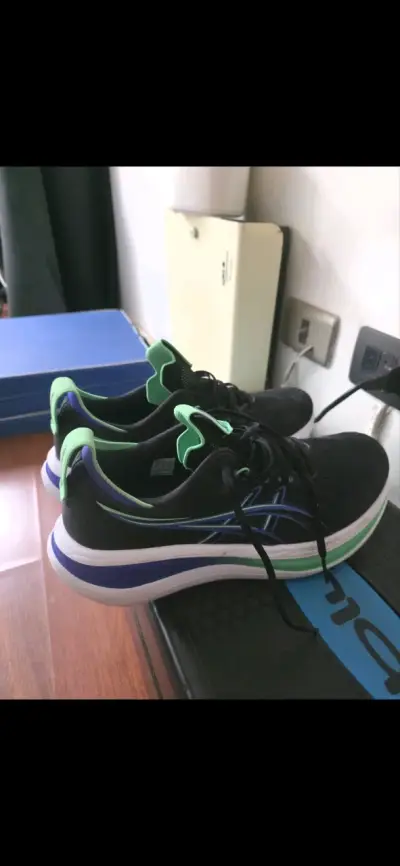 Zapatillas ASICS GEL-Nimbus 28 Negro Hombre - miniatura 3