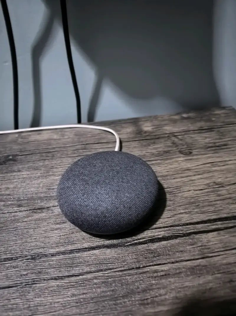 Altavoz inteligente Google Home Mini gris oscuro - 1