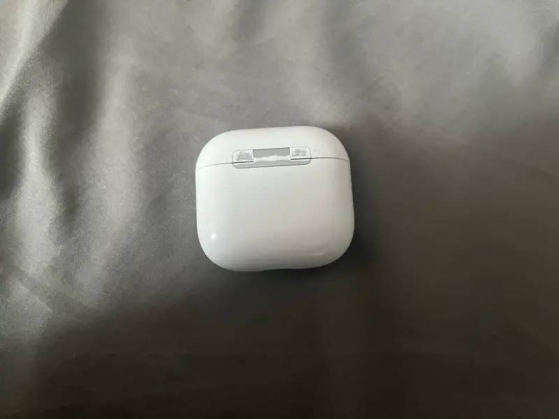 Audífonos inalámbricos Apple AirPods 3 con estuche - 2