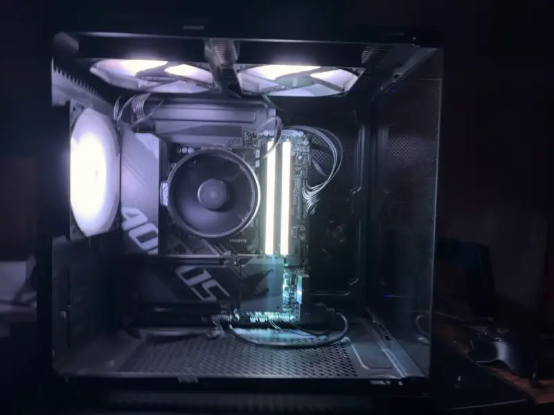 PC Gamer Ryzen 5 8600g 32Gb Ram DDR5 - 3