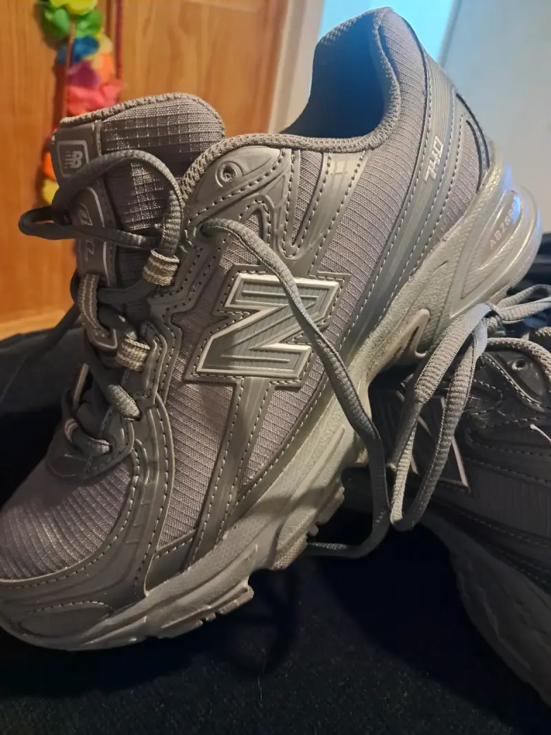 Zapatillas deportivas New Balance 740 grises - 2