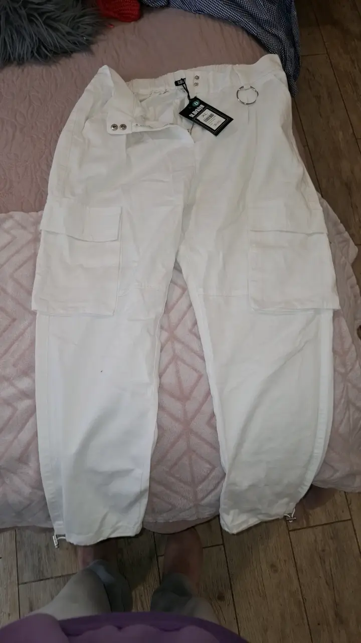 Pantalones cargo blancos xl con bolsillos - 1