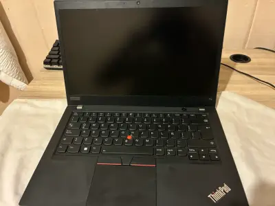 Laptop Lenovo ThinkPad T14 gen 1 con AMD Ryzen 7 - miniatura 2