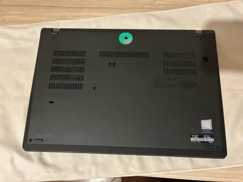 Laptop Lenovo ThinkPad T14 gen 1 con AMD Ryzen 7 - 3