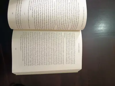 Libro 'La Firma de Todas las Cosas' de Elizabeth Gilbert - miniatura 4