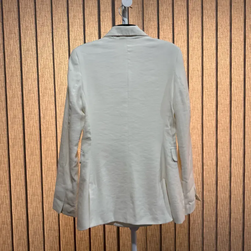 Blazer Bershka talla S nuevo - 2