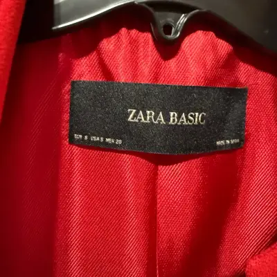 Blazer rojo Zara Basic talla S nuevo - miniatura 3