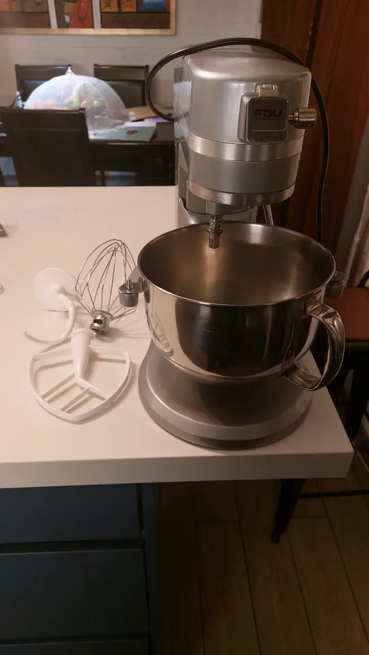 Batidora de pie FDV con accesorios