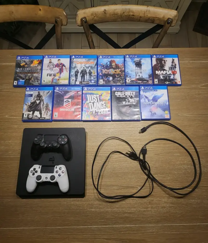 PS4 Slim 1TB + 2 Mandos + Lote 11 Juegos Físicos - 3
