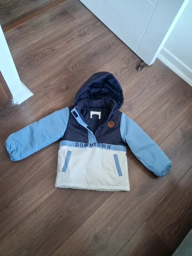 Chaqueta de invierno para niño con capucha - 2