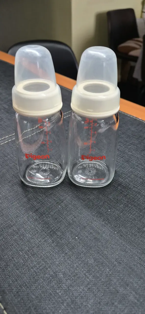 Mamaderas de vidrio Pigeon 120 ml sin chupete - 2
