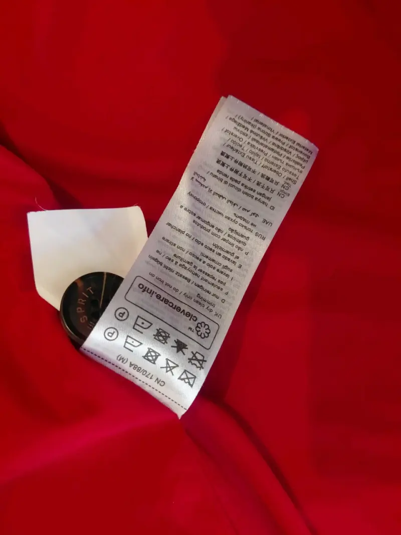 Abrigo rojo de lana con cierre y botones de madera Esprit - 5