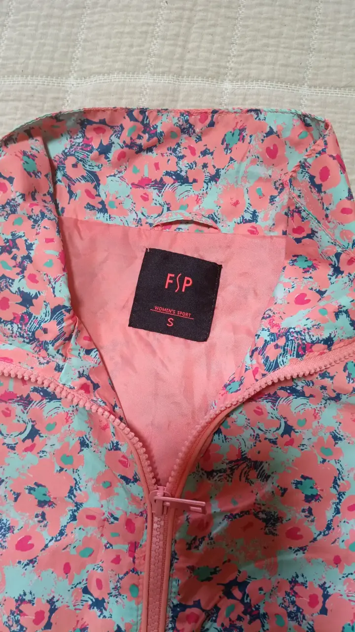 Chaqueta cortaviento floral para mujer - 3