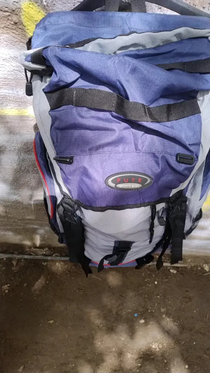 Mochila de senderismo Fute azul y gris - 2
