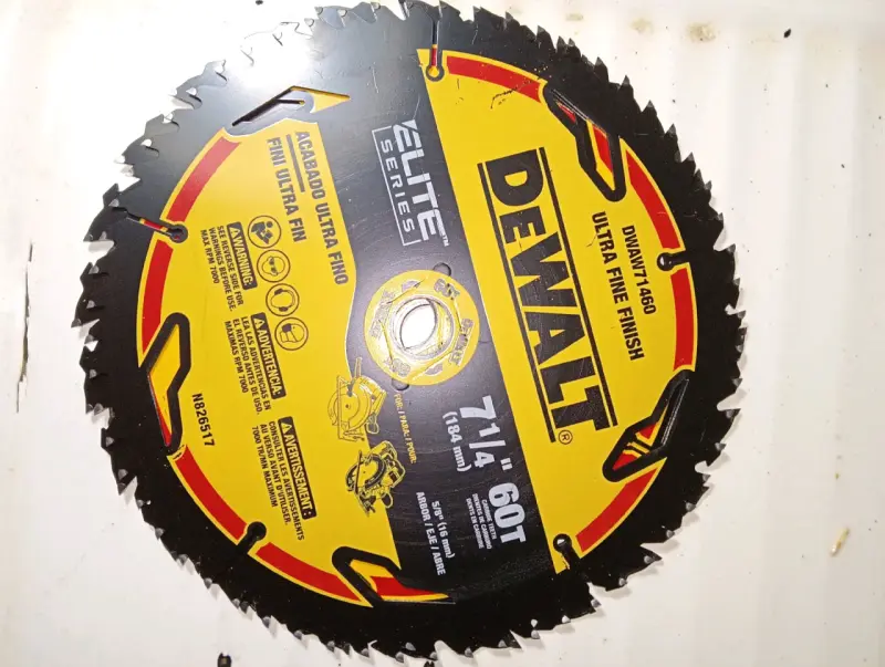 Disco de Sierra DeWalt 7 1/4'' 60T Ultra Fino - 2