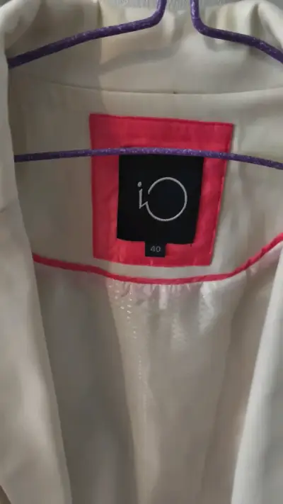 Blazer IO blanco elegante para mujer talla 40 - miniatura 2