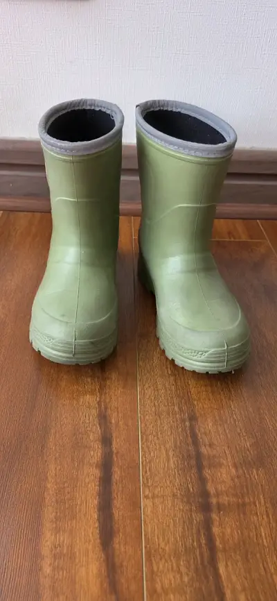 Botas de goma para lluvia para niño talla 31 - miniatura 1