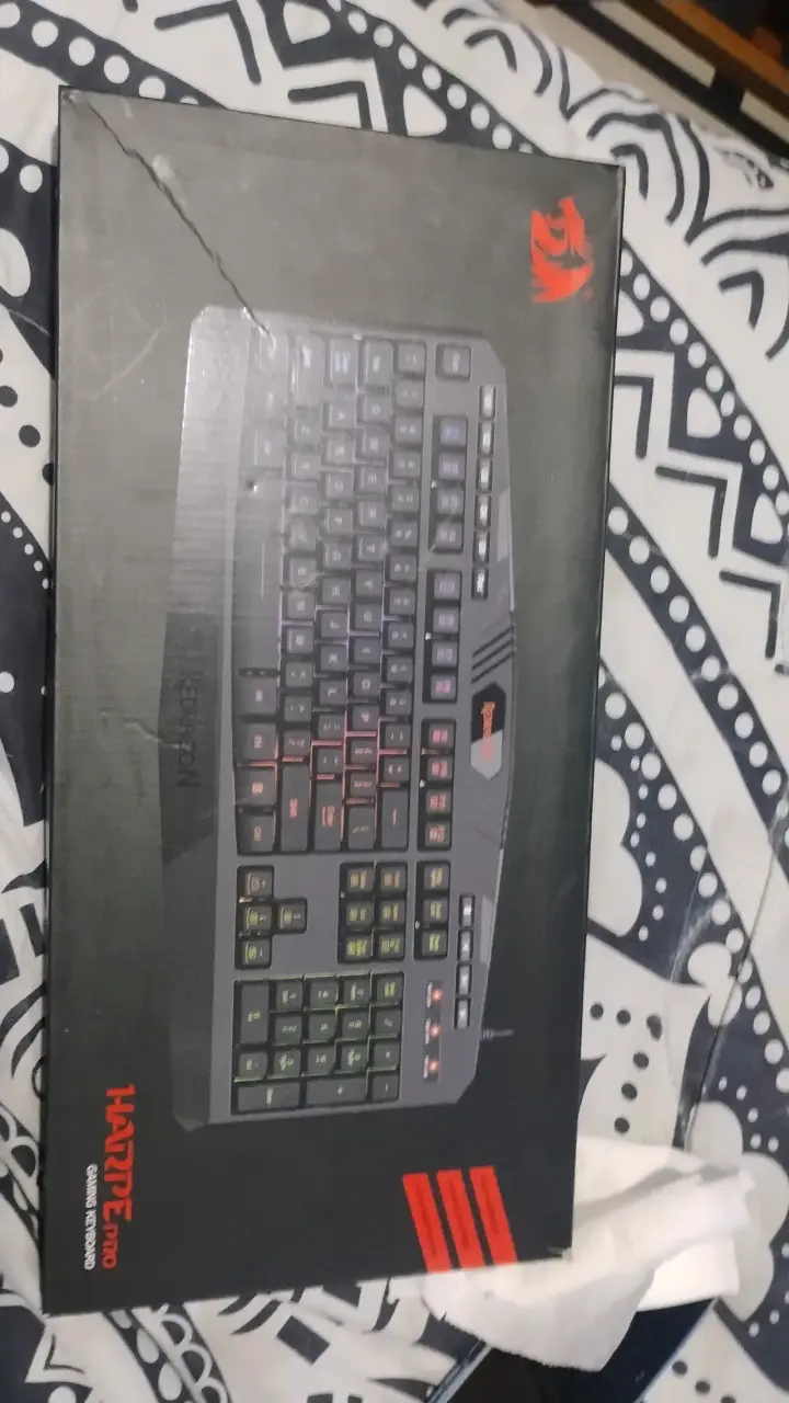 Teclado mecánico Redragon Harpe Pro RGB - 1