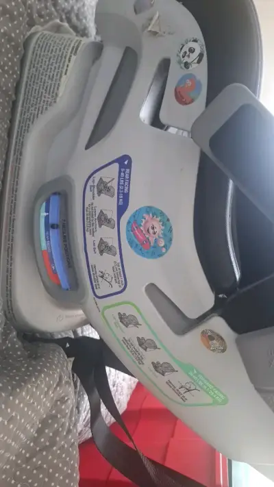 Silla de Auto Britax Negra para Niños - miniatura 3