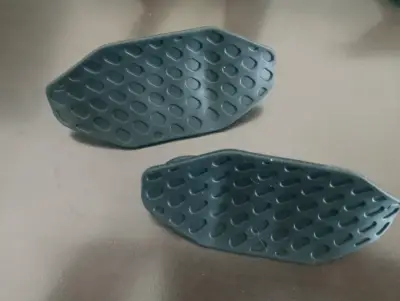 Puños de entrenamiento de plástico negro - miniatura 3