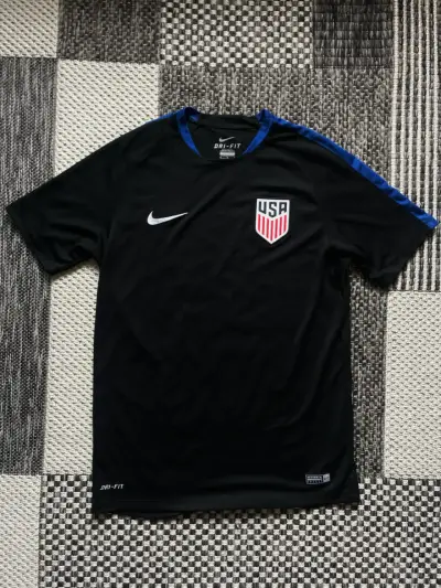 Camiseta USA 🇺🇸 - miniatura 1