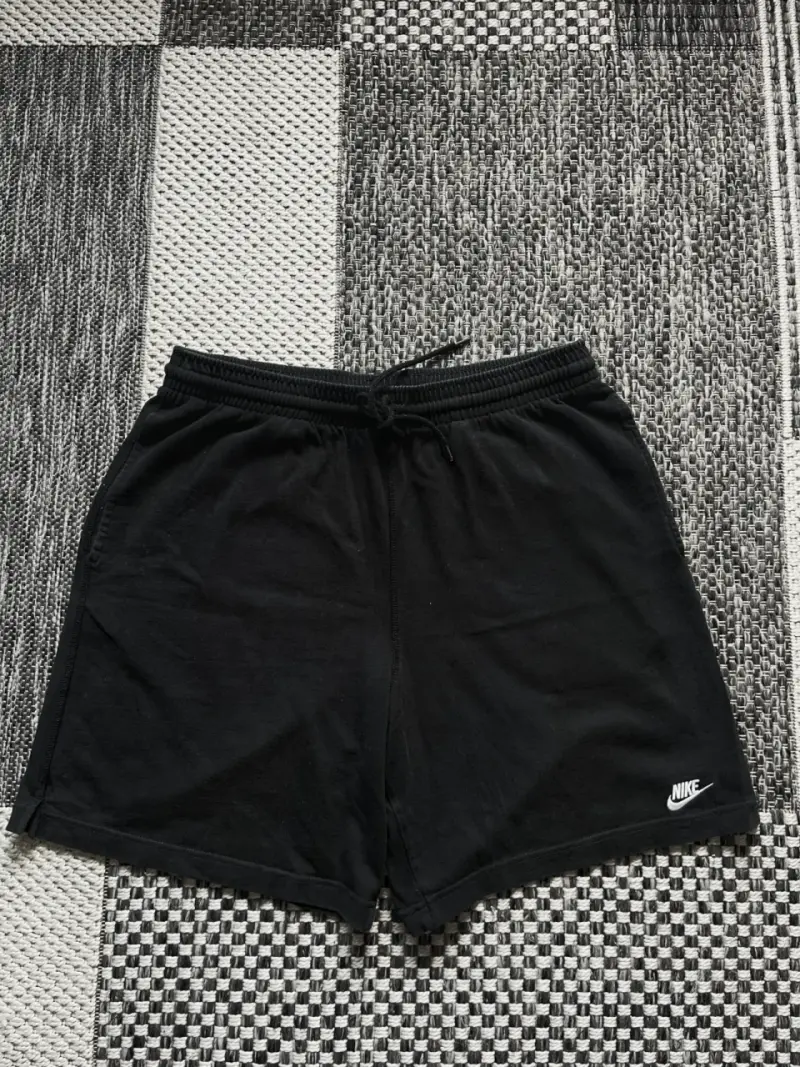 Shorts deportivos negros Nike para hombre TALLA M - 2