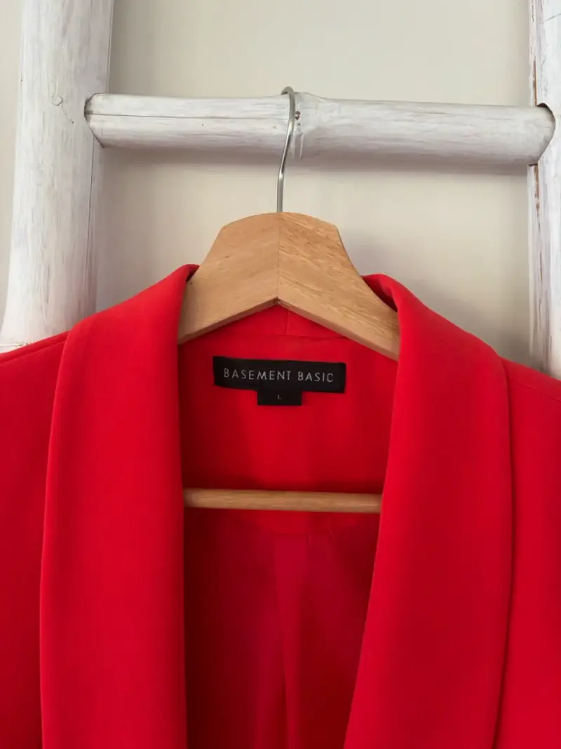Blazer rojo elegante para mujer Basement Basic - 2