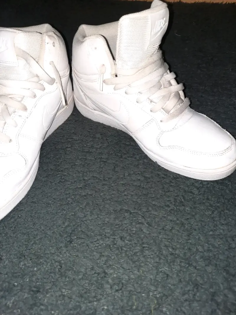 Zapatillas deportivas blancas Nike talla 42 - 2
