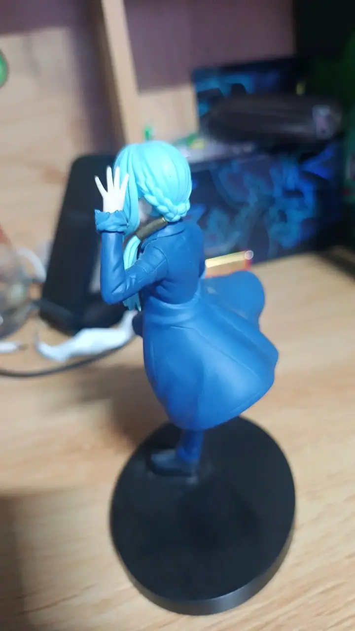 Figura de colección anime azul - 2