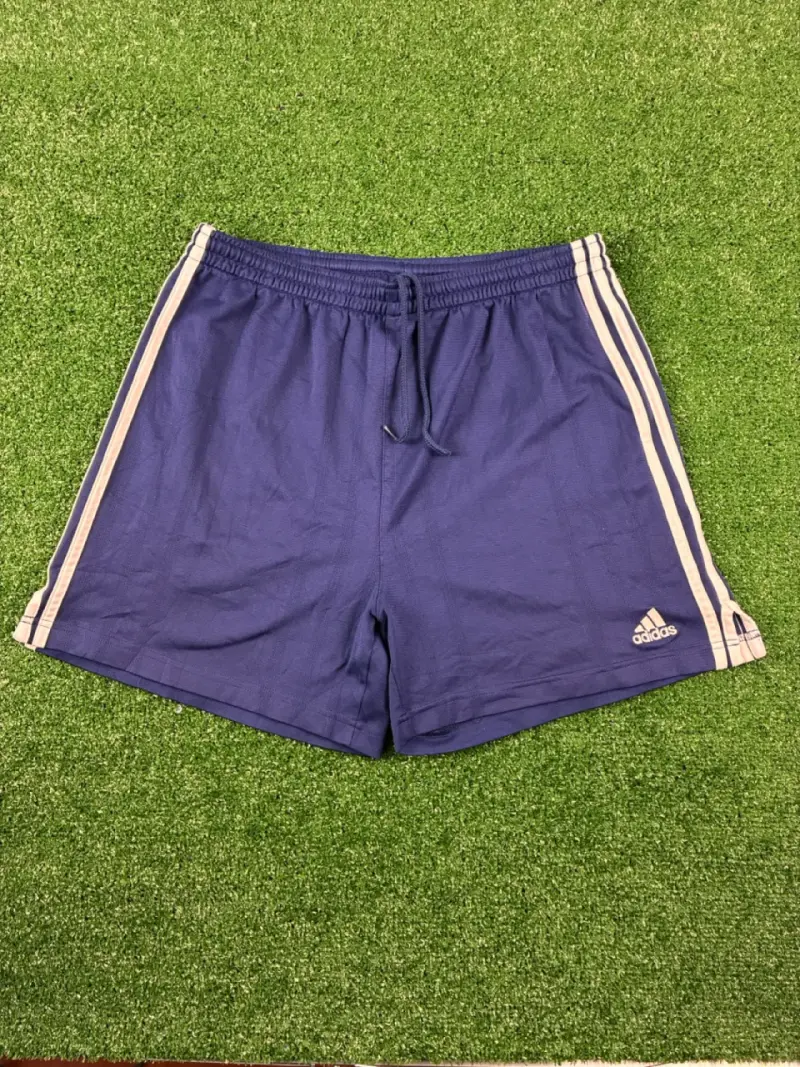 ♻️Shorts deportivos azul Adidas con franjas - 1