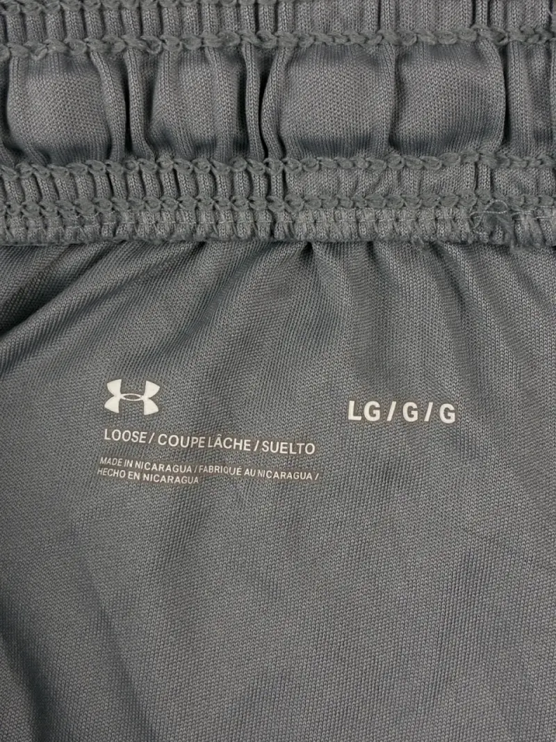 ♻️Shorts deportivos grises Under Armour - 6