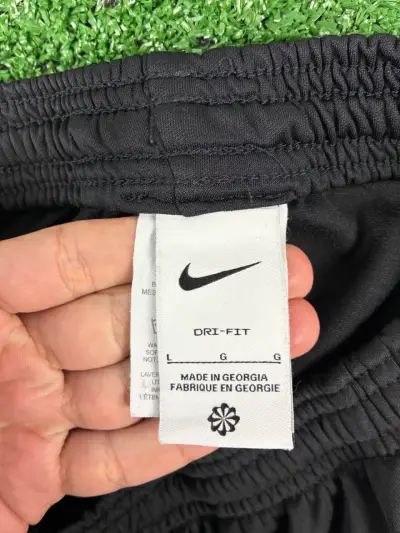 ♻️Pantalones deportivos negros Nike con cierre - miniatura 4