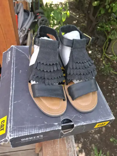 Sandalias de cuero negro para mujer CAT - miniatura 1