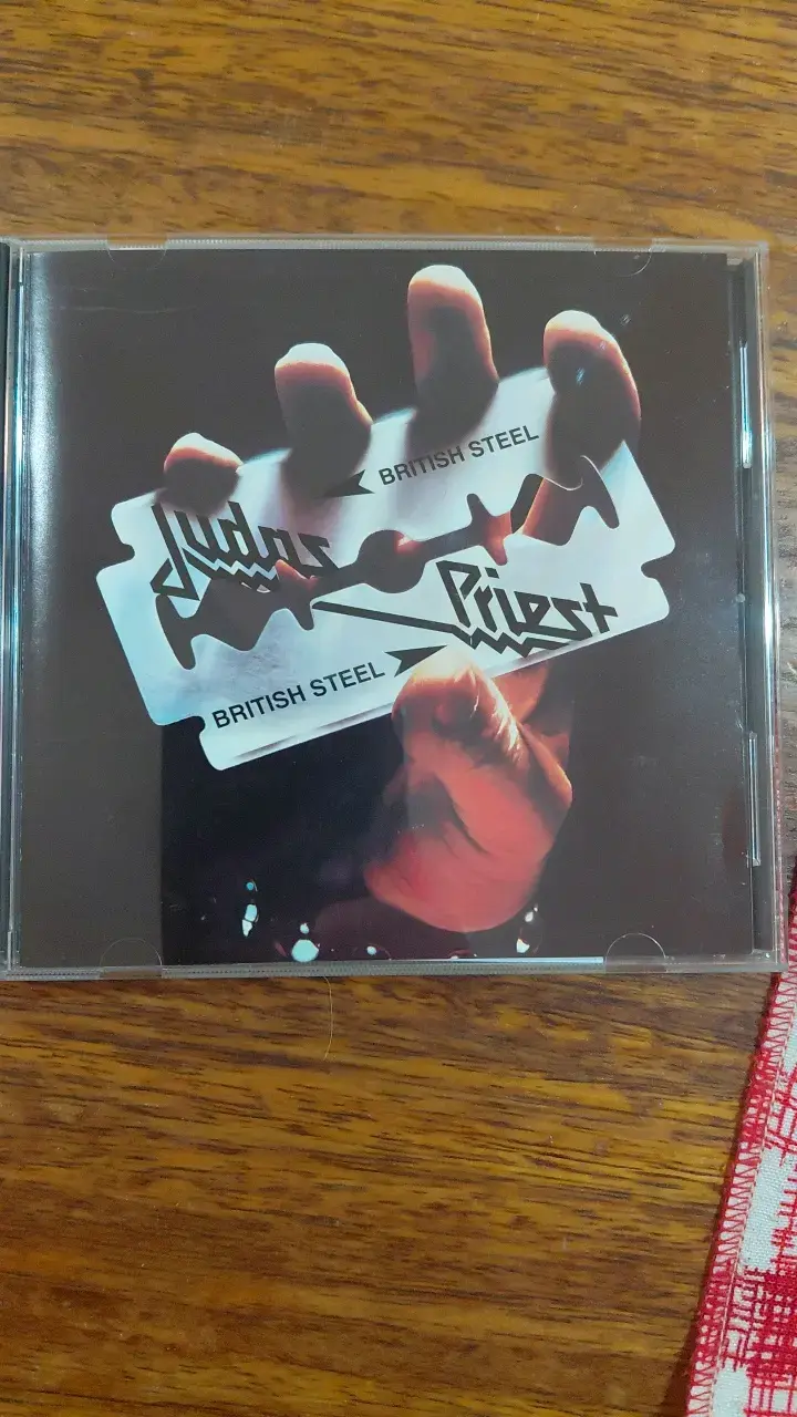 CD Judas Priest British Steel remasterizado
