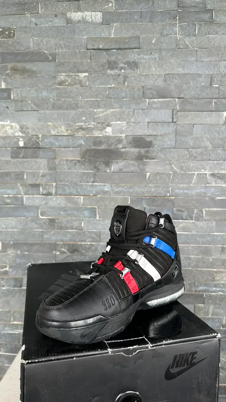 Nike Zoom LeBron 3 QS "Barbershop" (2022) - 2