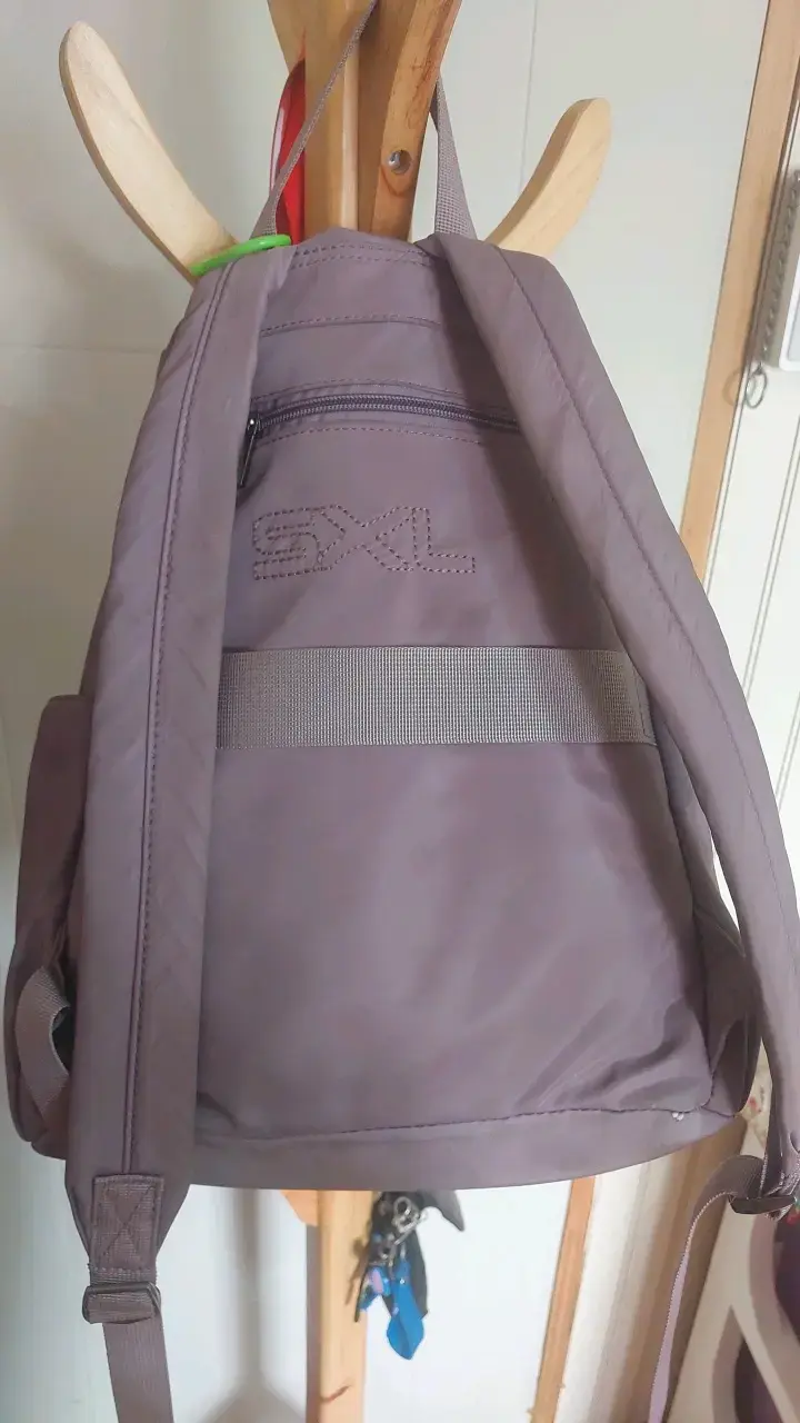 Mochila rosada saxofones con múltiples bolsillos - 3