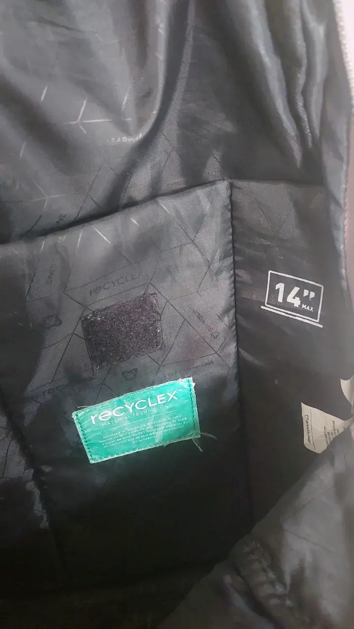 Mochila rosada saxofones con múltiples bolsillos - 5