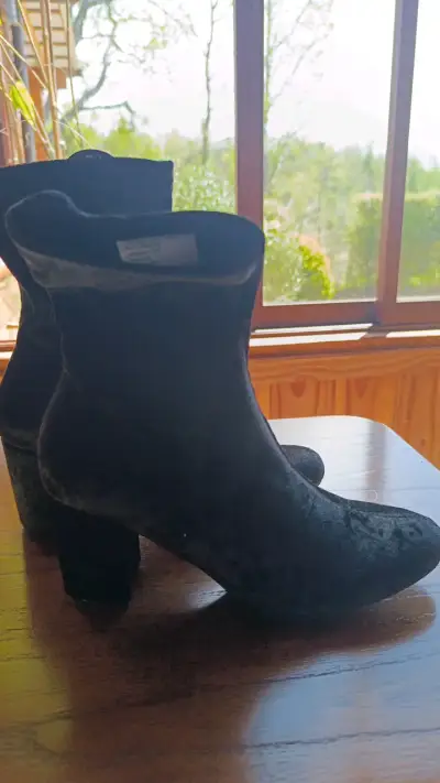 Botines de tacón alto negros para mujer - miniatura 3