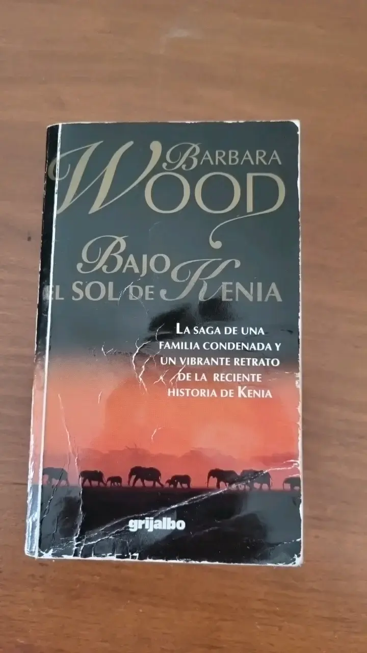 Libro Bajo el Sol de Kenia de Barbara Wood