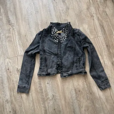 Chaqueta de mezclilla gris con tachas Foster - miniatura 4
