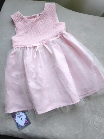 Vestido de niña rosa con tul y lazo - miniatura 1