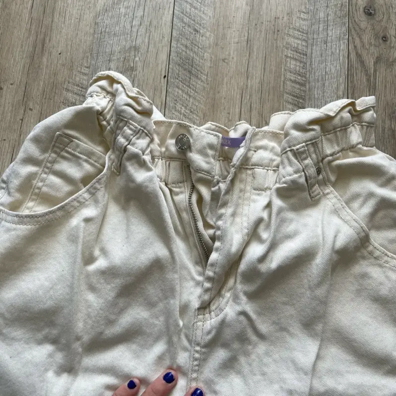 Pantalones blancos con cintura elástica para mujer - 3