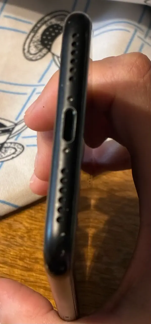 iPhone 7 Negro en Buen Estado - 3