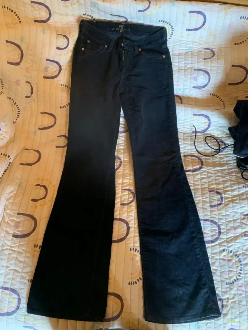 Pantalon cotele boot cut o flare