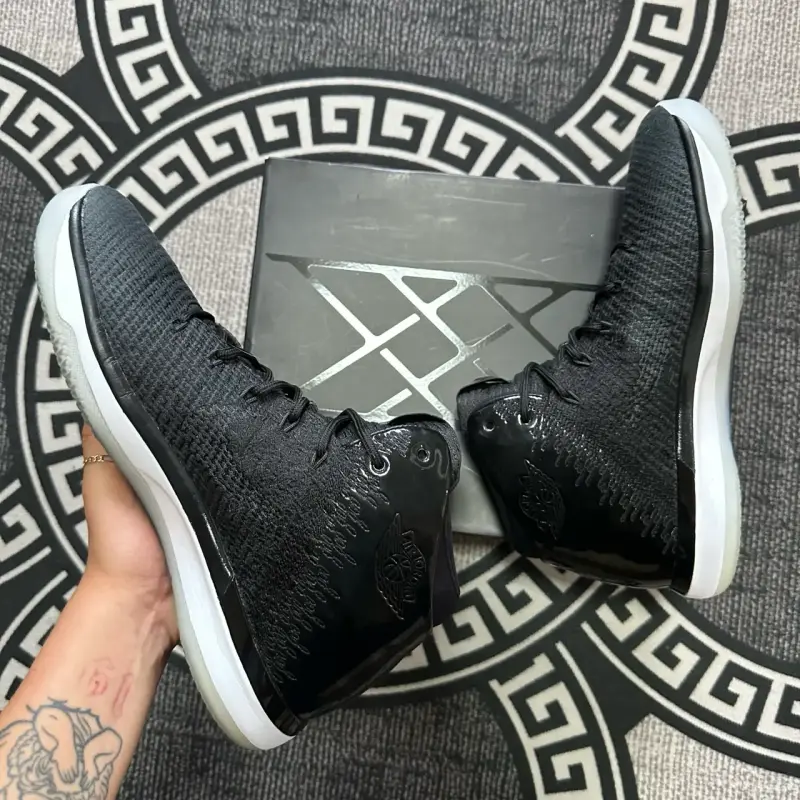 Jordan Retro 31 Space Jam - 2