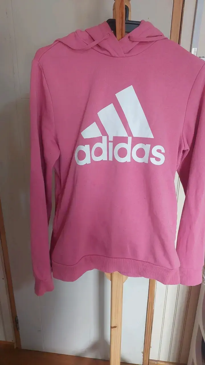 Polerón rosado Adidas con capucha - 1